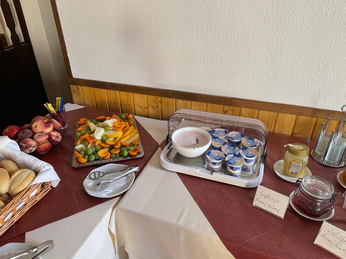 מלון Gernrode  Gasthof Zum Baren מראה חיצוני תמונה