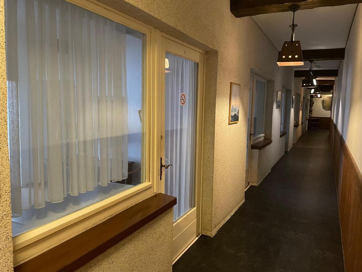 מלון Gernrode  Gasthof Zum Baren מראה חיצוני תמונה